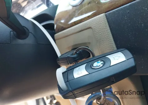 2007 BMW 335I из США, поврежденный, VIN WBAVB73537VH20910